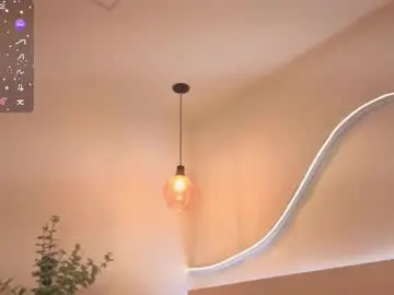 Chaturbate Live Sex Cam of luluwonder_