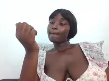 thick_eviey from chaturbate