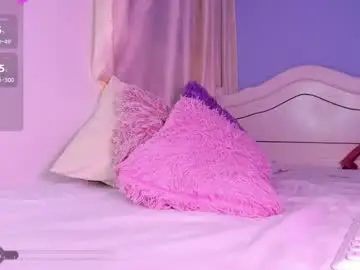 Chaturbate Live Sex Cam of yessy_kiss