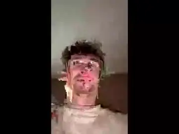 Chaturbate Live Sex Cam of clint_wood