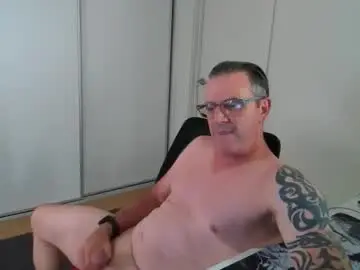 Chaturbate Free Porn Cam of hempie1973