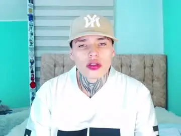 Chaturbate Adult Webcams of _justinmoon2