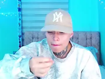 Chaturbate Free Live Porn of _justinmoon2