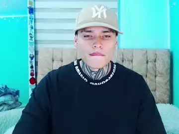 Chaturbate Nude Webcam of _justinmoon2