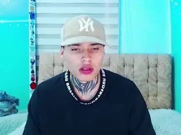 Chaturbate Private Sex Chat of _justinmoon2