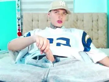 Chaturbate Live Porn of _justinmoon2