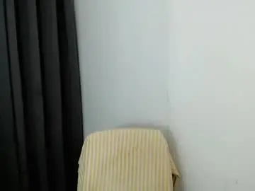 Chaturbate Live Sex Cam of rebecca_slutt