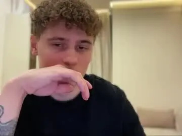 Chaturbate Free Porn Cam of tyler_garrner