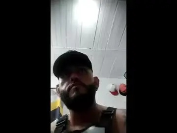 Chaturbate Watch Live Sex Cams of daniloh_xxx