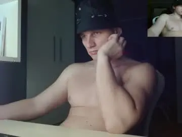 Chaturbate Free Porn Cam of poliglotjoe