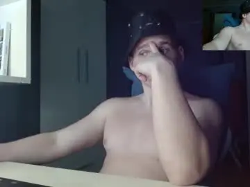 Chaturbate Nude Webcam of poliglotjoe