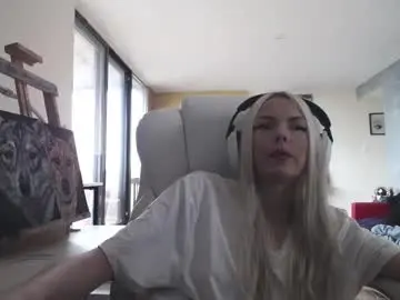 Chaturbate Sex Cam of tinykylie