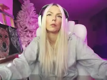 Chaturbate Adult Video Chat of tinykylie