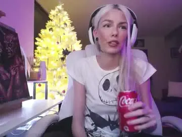 Chaturbate Free Porn Cam of tinykylie