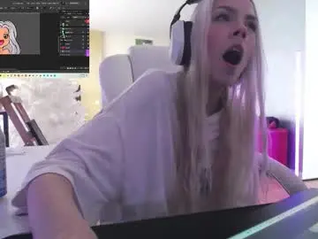 Chaturbate Free Live Porn of tinykylie