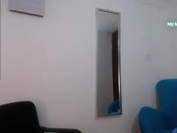 emaa_martins from chaturbate