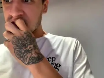 Chaturbate Nude Webcam of emoladyboy