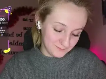 Chaturbate Live Sex Cam of frosty_blueberries4