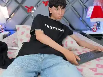 Chaturbate Watch Live Sex Cams of milan_lewiss