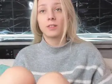 Chaturbate Free Porn Cam of peek_in_my_window