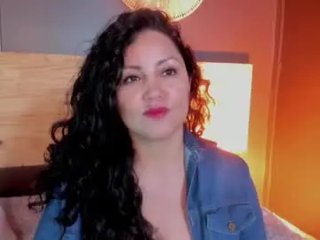 Chaturbate Live Sex Cam of annaa_rose