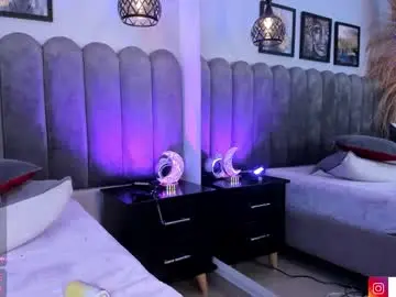 Chaturbate Sex Cam of dark_nina_