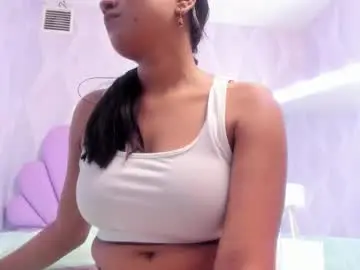 Chaturbate Live Sex Cam of latin_ashley_