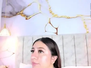 laura_smith12 from chaturbate