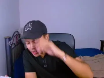 Chaturbate Live Sex Cam of levii_7