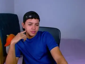 Chaturbate Live Porn of levii_7