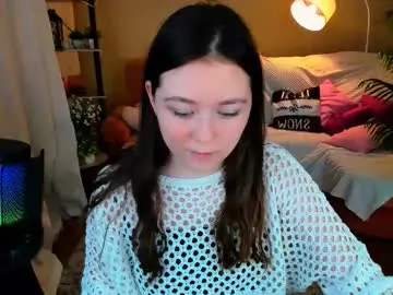 alluringeyess from chaturbate