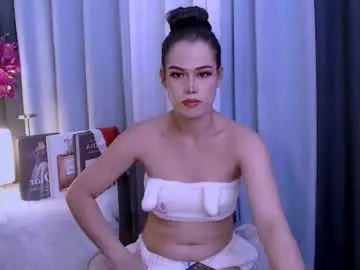 Chaturbate Free Live Porn of ezrahollywood