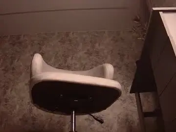 Chaturbate Live Sex Cam of goddess_elizabeth