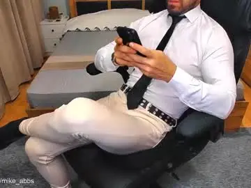 Chaturbate Free Porn Cam of mikestrip