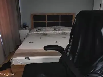 Chaturbate Sex Cam of mikestrip