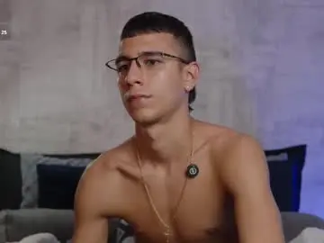 Chaturbate Live Sex Cam of symonprince