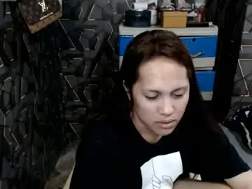 Chaturbate Live Porn of yumi_white