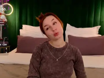 Chaturbate Live Sex Cam of clairemathis