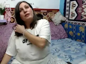 adelineblueeyes from chaturbate