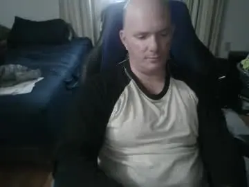 Chaturbate Free Live Porn of emsguy1