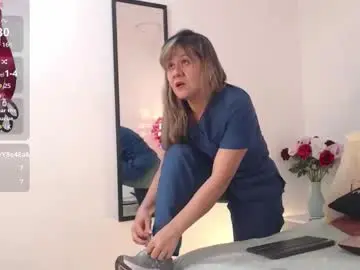 sophie_benett from chaturbate