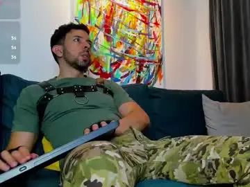 Chaturbate Watch Live Sex Cams of tommy_raym0ndg