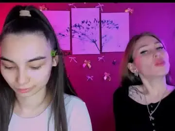 Chaturbate Live Sex Cam of ariel_shadow