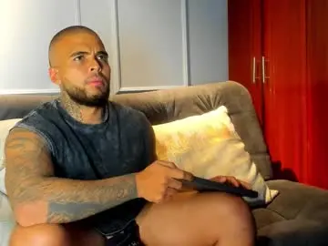 Chaturbate Live Porn of coreymartinez_