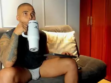 Chaturbate Free Live Porn of coreymartinez_