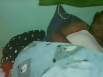 Chaturbate Live Sex Cam of larissa645771