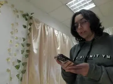 Chaturbate Nude Webcam of milie_yue206028