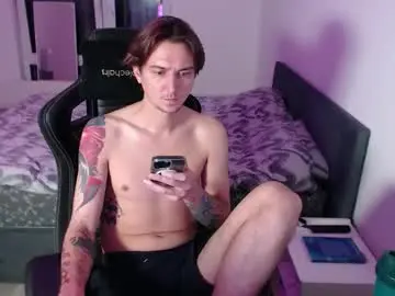 Chaturbate Live Sex Cam of brave_13