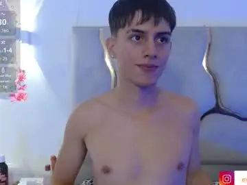 Chaturbate Adult Video Chat of evan_tay