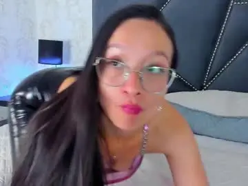 Chaturbate Live Sex Cam of iris_bells